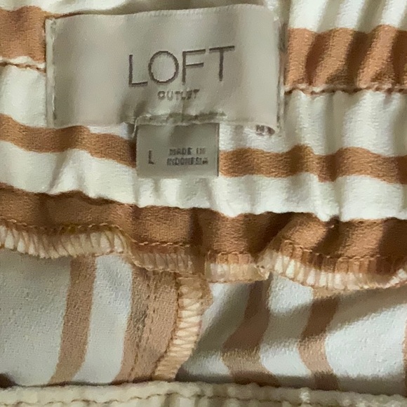 LOFT-Vertical stripes, wide leg pants. Size L - Picture 5 of 6
